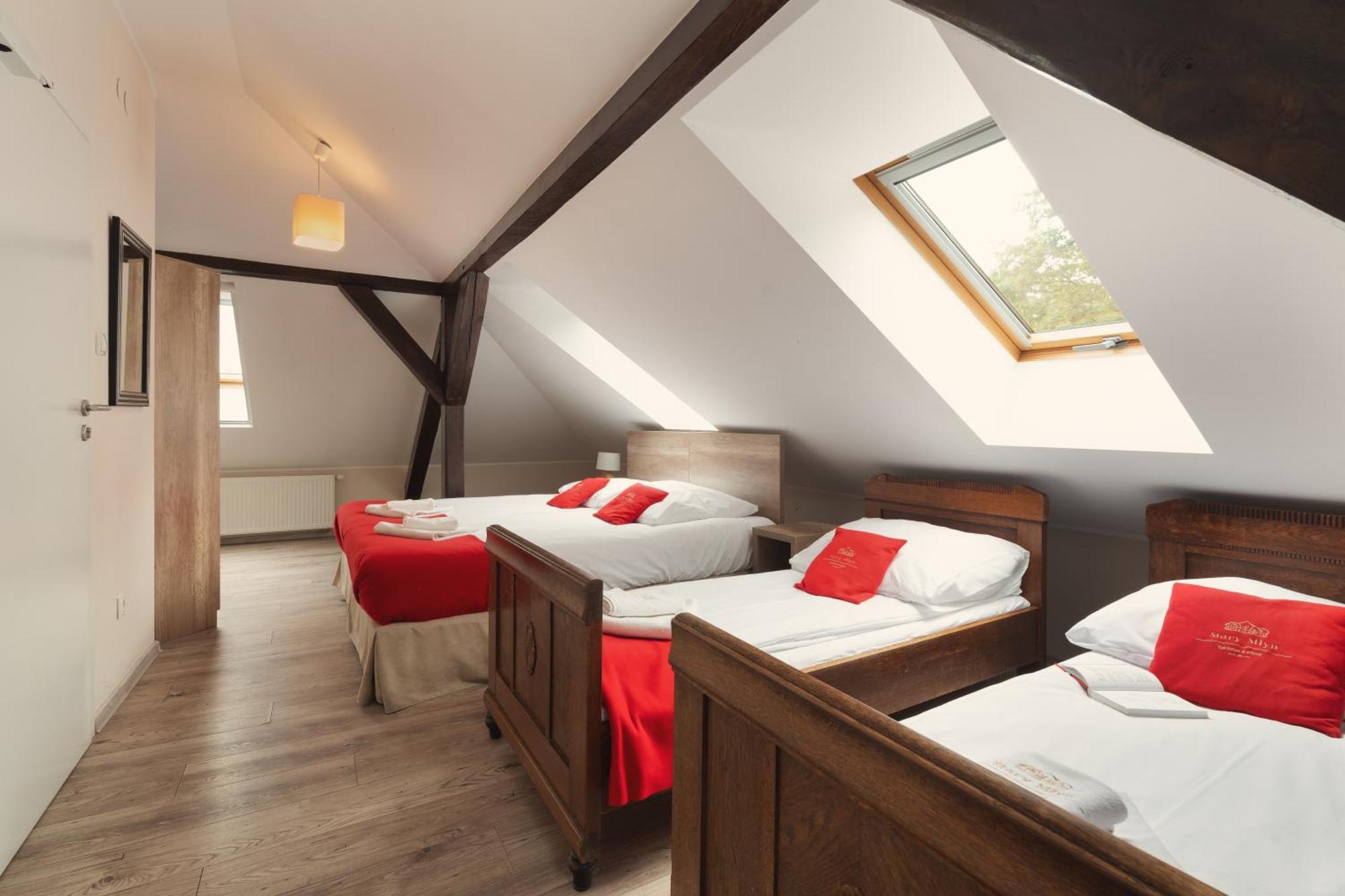 Stary Mlyn Strzeszyn Hotel Lubowo  Quarto foto