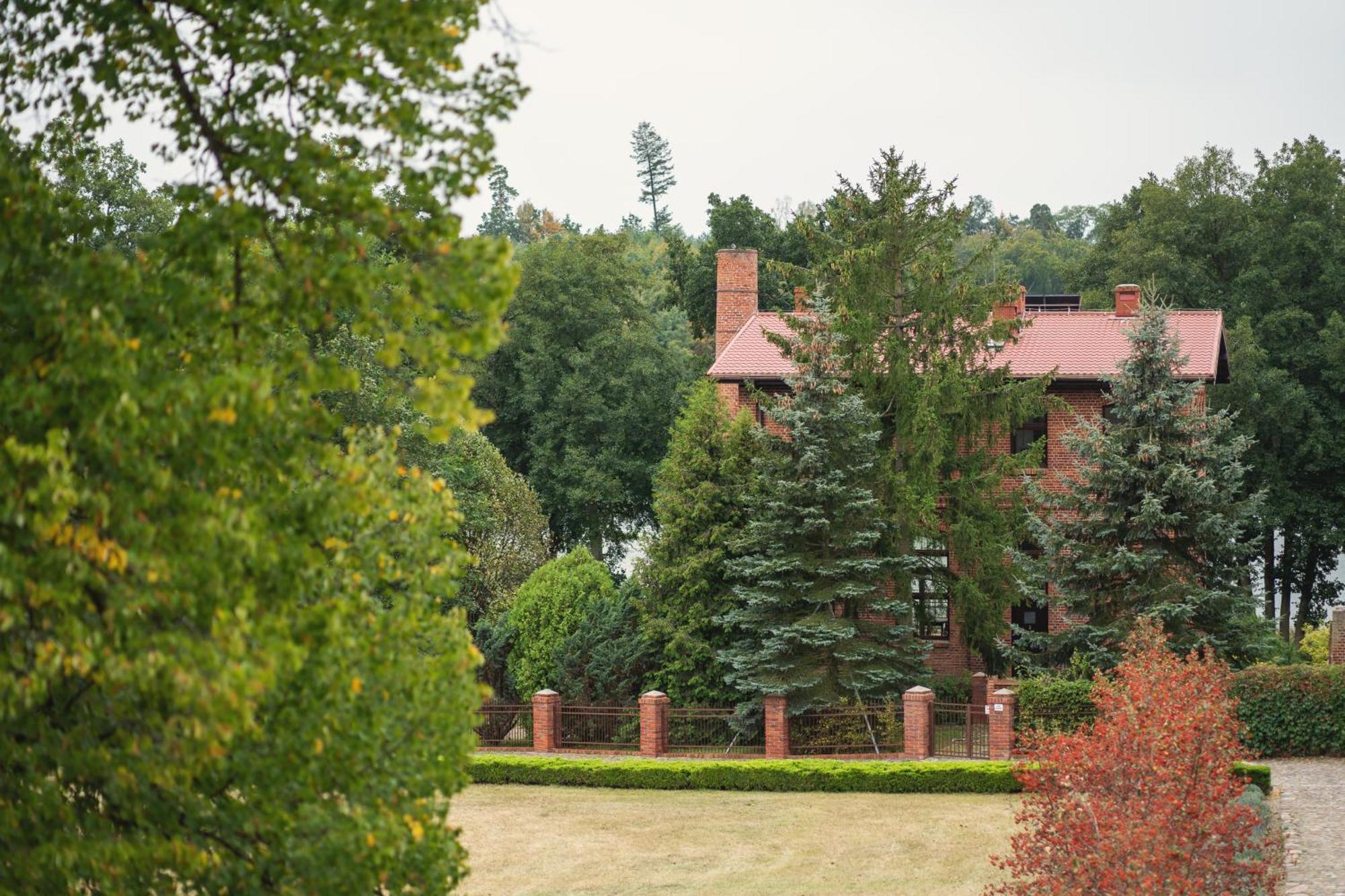 Stary Mlyn Strzeszyn Hotel Lubowo  Exterior foto